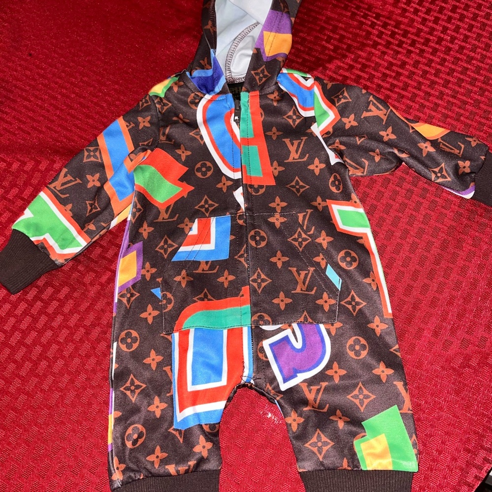 Louis Vuitton Colorful Logo Kids Bodysuit 0-3 month